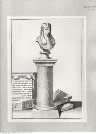 Vorderseite von Istituto Nazionale per la Grafica [http://creativecommons.org/publicdomain/mark/1.0/] Antike Objekte aus dem Museum des Mario Piccolomini, RomBüste der Isis auf einem Säulenschaft - , bh479725. Foto.