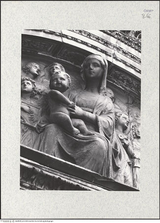 Vorderseite von Bibliotheca Hertziana [https://www.deutsche-digitale-bibliothek.de/content/lizenzen/rv-fz/] PortaldekorationMaria mit Kind im Kreise anbetender Engel - Detail: Madonna, bh480089_recto. Foto.