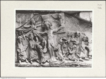 Vorderseite von Sigismondi, Roberto [https://www.deutsche-digitale-bibliothek.de/content/lizenzen/rv-fz/] Türsturz mit Szenen aus dem Leben Christi - Detail: die Kreuzabnahme mit Nebenfiguren, bh484034_recto. Foto: Sigismondi, Roberto.