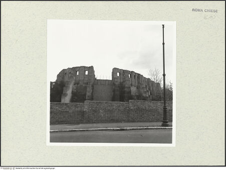 Vorderseite von Bibliotheca Hertziana [https://www.deutsche-digitale-bibliothek.de/content/lizenzen/rv-fz/] Coemeterium Agnetis - Außenwand der Rundung von Osten, nach der Restaurierung, Detail, bh484426_recto. Foto: Krautheimer, Richard.