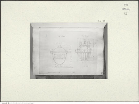 Vorderseite von Staatliche Kunstsammlungen, Schloss Wilhelmshöhe [https://www.deutsche-digitale-bibliothek.de/content/lizenzen/rv-ez/] Skizzenbuch der römischen ReiseFol. 20: Zwei antike Urnen in der Villa Ludovisi - , bh484649_recto. Foto.