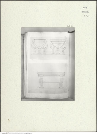 Vorderseite von Staatliche Kunstsammlungen, Schloss Wilhelmshöhe [https://www.deutsche-digitale-bibliothek.de/content/lizenzen/rv-ez/] Skizzenbuch der römischen ReiseFol. 63 verso: Porphyrsarkophag in San Giovanni in Laterano (ehemals vor dem Pantheon) - , bh484759_recto. Foto.