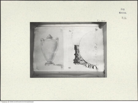 Vorderseite von Staatliche Kunstsammlungen, Schloss Wilhelmshöhe [https://www.deutsche-digitale-bibliothek.de/content/lizenzen/rv-ez/] Skizzenbuch der römischen ReiseFol. 50 verso: Dekorationsstudie der Villa Farnese (Farnesina?) und römische Steinvase - , bh484802_recto. Foto.