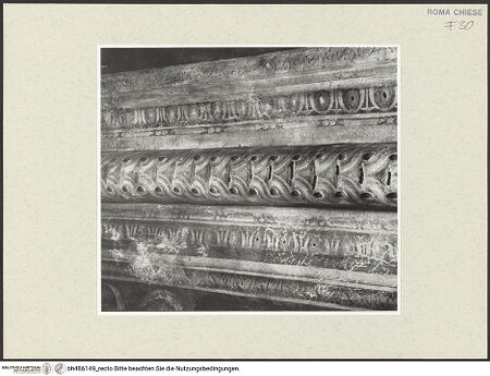 Vorderseite von Sopr. BAS ROMA [https://www.deutsche-digitale-bibliothek.de/content/lizenzen/rv-ez/] Szenen aus dem Leben des heiligen Bernhardin von Siena - Gewölberippe mit fingierten architektonischen Ornamenten, nach der Restaurierung, bh486149_recto. Foto.