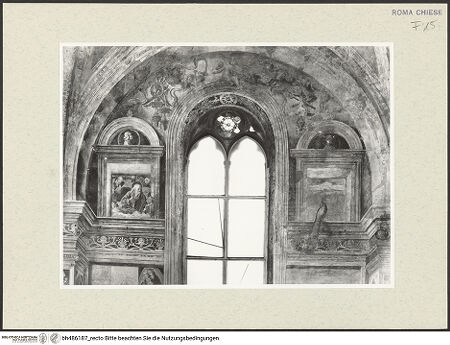 Vorderseite von Sopr. BAS ROMA [https://www.deutsche-digitale-bibliothek.de/content/lizenzen/rv-ez/] Szenen aus dem Leben des heiligen Bernhardin von Siena - Pilaster mit Fruchtgirlande, vor der Restaurierung, bh486187_recto. Foto.