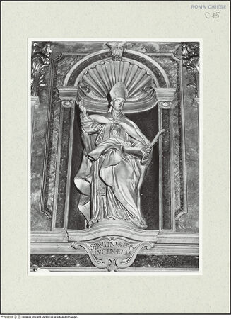 Vorderseite von Sopr. BAS ROMA [https://www.deutsche-digitale-bibliothek.de/content/lizenzen/rv-ez/] Statue des heiligen Erzbischofs Paulinus von Lucca - , bh488869_recto. Foto.