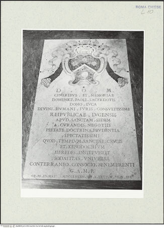 Vorderseite von Sopr. BAS ROMA [https://www.deutsche-digitale-bibliothek.de/content/lizenzen/rv-ez/] Grabplatte von Paola Dominici - , bh488883_recto. Foto.