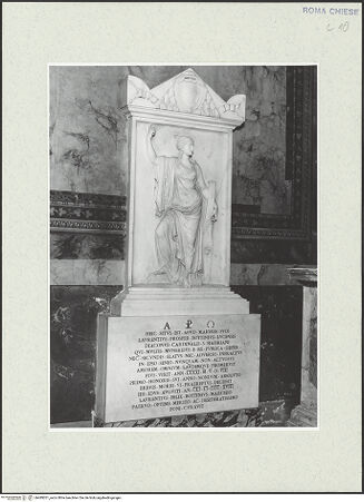 Vorderseite von Sopr. BAS ROMA [https://www.deutsche-digitale-bibliothek.de/content/lizenzen/rv-ez/] Grabmal von Kardinal Lorenzo Bottini mit Darstellung der Fides - , bh489201_recto. Foto.