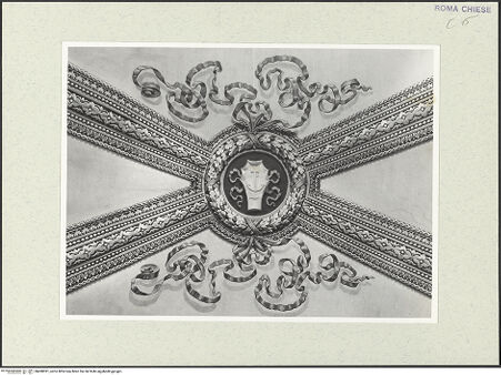 Vorderseite von Sopr. BAS ROMA [https://www.deutsche-digitale-bibliothek.de/content/lizenzen/rv-ez/] Deckenmalerei in San Giacomo degli Spagnoli - Gewölbebemalung, bh490991_recto. Foto.