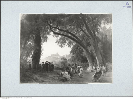 Vorderseite von Rheinisches Bildarchiv [https://www.deutsche-digitale-bibliothek.de/content/lizenzen/rv-ez/] Saltarellotanz mit Blick auf Castel Gandolfo - , bh491814_recto. Foto.