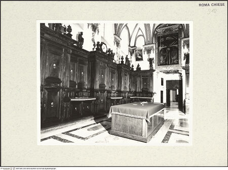 Vorderseite von Sopr. BAS Roma [https://www.deutsche-digitale-bibliothek.de/content/lizenzen/rv-ez/] Il Gesù - Blick in Richtung Eingangstür, bh491889_recto. Foto.