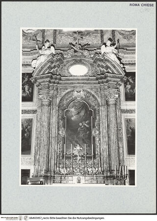 Vorderseite von Sopr. BAS ROMA [https://www.deutsche-digitale-bibliothek.de/content/lizenzen/rv-ez/] Altar - Gesamtansicht, bh492457_recto. Foto.