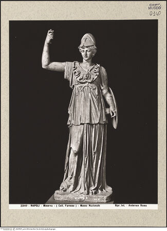 Vorderseite von Alinari [https://www.deutsche-digitale-bibliothek.de/content/lizenzen/rv-ez/] Athena, Kopie einer Statue aus der zweiten Hälfte des 4. Jahrhunderts v. Chr. - Frontalansicht, bh493001_recto. Foto.