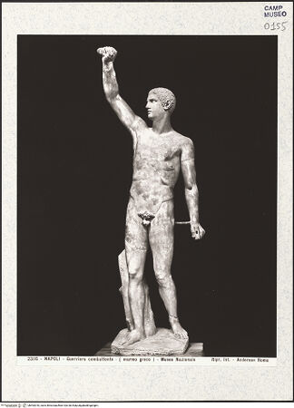 Vorderseite von Alinari [https://www.deutsche-digitale-bibliothek.de/content/lizenzen/rv-ez/] Krieger, Kopie nach einem griechischen Origninal 460-450 v. Chr. (sog. Perseus) - Seitenansicht, bh493018_recto. Foto.