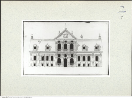 Vorderseite von Courtauld Institute [https://www.deutsche-digitale-bibliothek.de/content/lizenzen/rv-ez/] Varii Disegni d'Architettura...Seite 96: Fassadenaufriss eines Schlossbaus mit Mittelrisalit - , bh493279_recto. Foto.