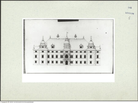 Vorderseite von Courtauld Institute [https://www.deutsche-digitale-bibliothek.de/content/lizenzen/rv-ez/] Varii Disegni d'Architettura...Seite 88: Fassadenaufriss eines Landschlößchens mit turmartigen Seitenrisaliten - , bh493431_recto. Foto.