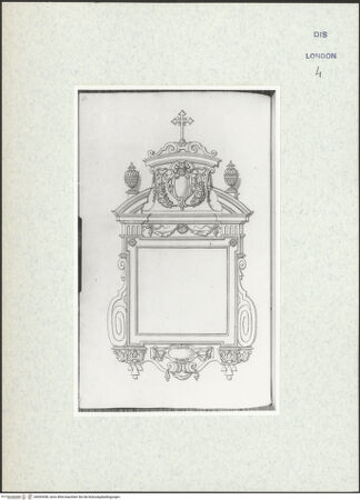 Vorderseite von Courtauld Institute [https://www.deutsche-digitale-bibliothek.de/content/lizenzen/rv-ez/] Varii Disegni d'Architettura...Seite 62: Entwurf für eine Rahmung mit gesprengtem Giebel und Auszug - , bh493458_recto. Foto.