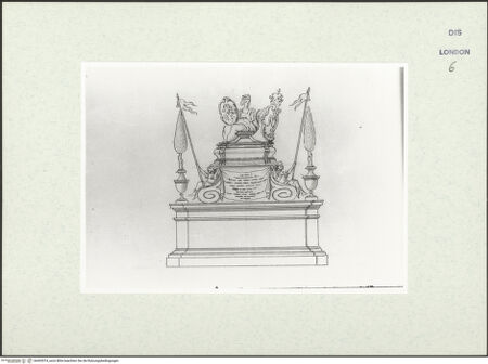 Vorderseite von Courtauld Institute [https://www.deutsche-digitale-bibliothek.de/content/lizenzen/rv-ez/] Varii Disegni d'Architettura...Seite 110: Entwurf für eine ephemere Triumphbogenarchitektur für ein königliches Begräbnis - , bh493574_recto. Foto.