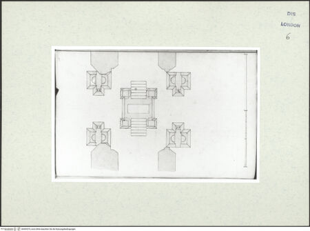 Vorderseite von Courtauld Institute [https://www.deutsche-digitale-bibliothek.de/content/lizenzen/rv-ez/] Varii Disegni d'Architettura...Seite 109: Entwurf für eine ephemere Triumphbogenarchitektur für ein königliches Begräbnis - , bh493575_recto. Foto.