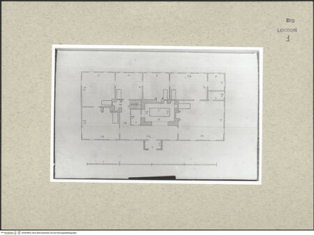 Vorderseite von Courtauld Institute [https://www.deutsche-digitale-bibliothek.de/content/lizenzen/rv-ez/] Varii Disegni d'Architettura...Seite 11: Grundriss eines eingeschossigen Landhauses - , bh493884_recto. Foto.