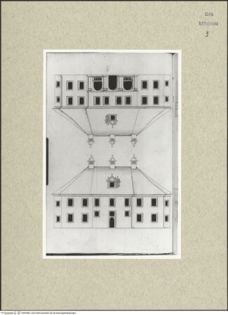 Vorderseite von Courtauld Institute [https://www.deutsche-digitale-bibliothek.de/content/lizenzen/rv-ez/] Varii Disegni d'Architettura...Seite 14: zwei Alternativaufrisse eines zweigeschossigen Landhauses mit Mittelrisalit - , bh493887_recto. Foto.