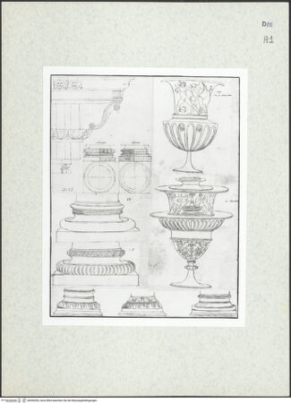 Vorderseite von Courtauld Institute [https://www.deutsche-digitale-bibliothek.de/content/lizenzen/rv-ez/] Houfe AlbumFolio 10: Aufnahmen von Säulenbasen (links) und Vasen (rechts) - , bh494209_recto. Foto.