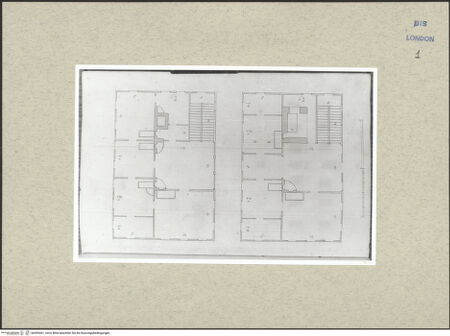 Vorderseite von Courtauld Institute [https://www.deutsche-digitale-bibliothek.de/content/lizenzen/rv-ez/] Varii Disegni d'Architettura...Seite 9: Grundriss von Erdgeschoss und Obergeschoss eines Landhauses - , bh495461_recto. Foto.