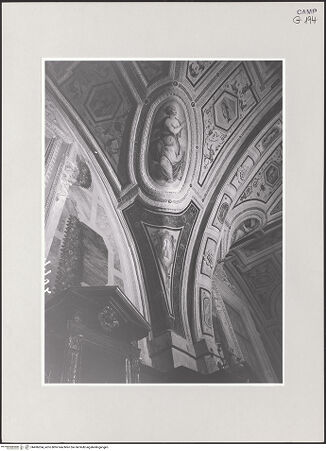 Vorderseite von ICCD [https://www.deutsche-digitale-bibliothek.de/content/lizenzen/rv-ez/] DeckenfreskenAltarjoch - Gewölbezwickel mit Tugendallegorie (Spes), bh496264_recto. Foto.