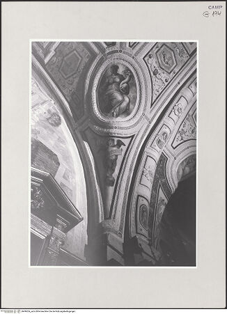 Vorderseite von ICCD [https://www.deutsche-digitale-bibliothek.de/content/lizenzen/rv-ez/] DeckenfreskenMitteljoch - Gewölbezwickel mit Tugendallegorie (Prosperitas), bh496266_recto. Foto.