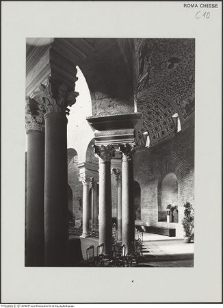 Vorderseite von Savio, Oscar [https://www.deutsche-digitale-bibliothek.de/content/lizenzen/rv-ez/] Mausoleo di Santa CostanzaInnenraum - Umgang, Detail, bh496827_recto. Foto.