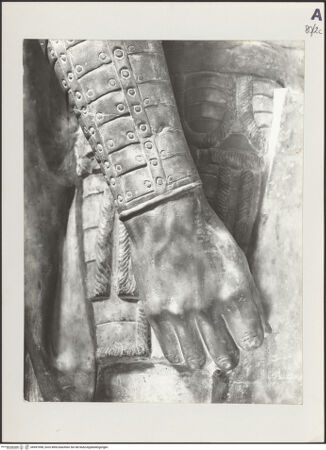 Vorderseite von Sopr. BAS FI [https://www.deutsche-digitale-bibliothek.de/content/lizenzen/rv-ez/] Der heilige Georg - Die rechte Hand des heiligen Georg, bh497098_recto. Foto.