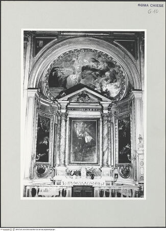 Vorderseite von Sopr. BAS ROMA [https://www.deutsche-digitale-bibliothek.de/content/lizenzen/rv-ez/] Sant'AgostinoCappella di Santa Rita - Gesamtansicht vom Seitenschiff aus, bh497205_recto. Foto.