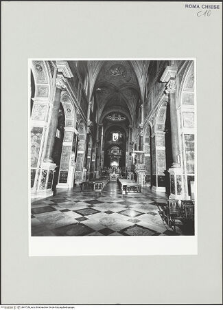 Vorderseite von Sopr. BAS ROMA [https://www.deutsche-digitale-bibliothek.de/content/lizenzen/rv-ez/] Sant'Agostino - Mittelschiff, Richtung Chor, bh497244_recto. Foto.