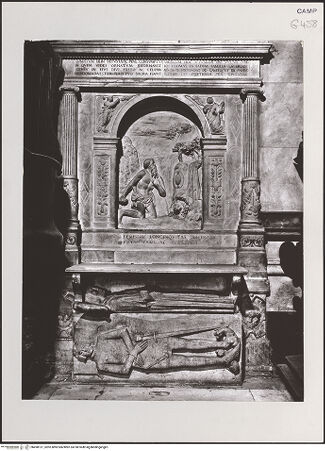 Vorderseite von Alinari [https://www.deutsche-digitale-bibliothek.de/content/lizenzen/rv-ez/] Altar und Grabmal der Familie Donnorso - Gesamtansicht, bh498131_recto. Foto.