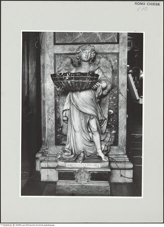 Vorderseite von Sopr. BAS ROMA [https://www.deutsche-digitale-bibliothek.de/content/lizenzen/rv-ez/] Zwei Engel mit WeihwasserbeckenErzengel Raphael mit Weihwasserbecken - , bh498401_recto. Foto.