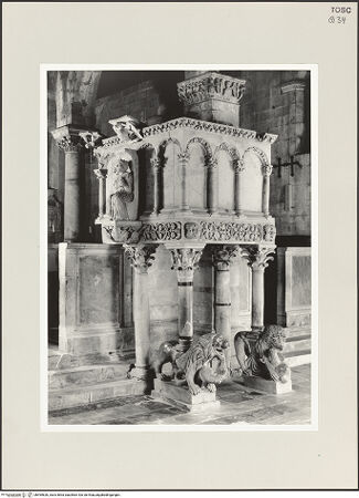 Vorderseite von Sigismondi, Roberto [https://www.deutsche-digitale-bibliothek.de/content/lizenzen/rv-fz/] Kanzel - Gesamtansicht, bh499826_recto. Foto: Sigismondi, Roberto.