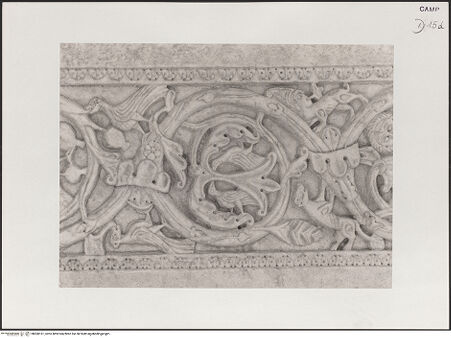 Vorderseite von Deckers-Matzko [https://www.deutsche-digitale-bibliothek.de/content/lizenzen/rv-ez/] Mittleres PortalLinkes Gewände - Linke Seite des Türrahmens, Ausschnitt, bh500161_recto. Foto: Deckers-Matzko, R.J..