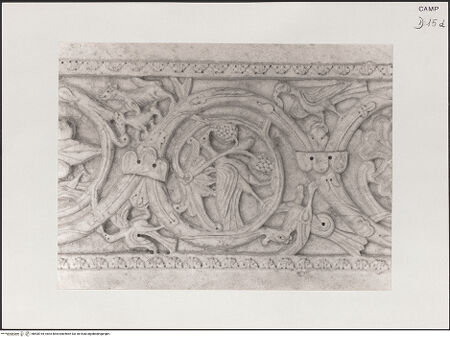 Vorderseite von Deckers-Matzko [https://www.deutsche-digitale-bibliothek.de/content/lizenzen/rv-ez/] Mittleres PortalLinkes Gewände - Linke Seite des Türrahmens, Ausschnitt, bh500165_recto. Foto: Deckers-Matzko, R.J..