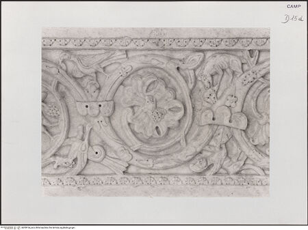 Vorderseite von Deckers-Matzko [https://www.deutsche-digitale-bibliothek.de/content/lizenzen/rv-ez/] Mittleres PortalLinkes Gewände - Linke Seite des Türrahmens, Ausschnitt, bh500166_recto. Foto: Deckers-Matzko, R.J..