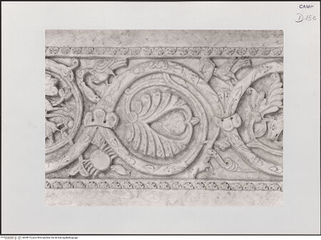 Vorderseite von Deckers-Matzko [https://www.deutsche-digitale-bibliothek.de/content/lizenzen/rv-ez/] Mittleres PortalRechtes Gewände - Rechte Seite des Türrahmens, Ausschnitt, bh500175_recto. Foto: Deckers-Matzko, R.J..