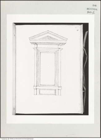 Vorderseite von Centre Canadien d'Architecture [https://www.deutsche-digitale-bibliothek.de/content/lizenzen/rv-ez/] Berrettini, Pietro, studi d'architettura e disegni originaliInschriftsädikula im Andito des Konservatorenpalastes - , bh500588_recto. Foto.