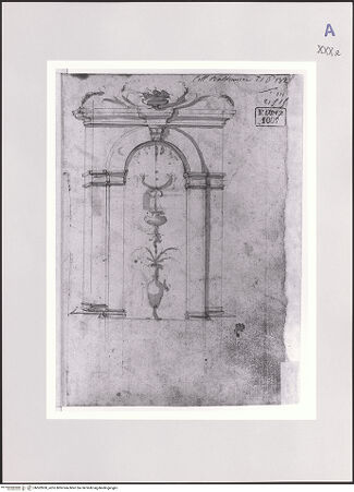 Vorderseite von Réunion des Musées Nationaux [https://www.deutsche-digitale-bibliothek.de/content/lizenzen/rv-ez/] Studie einer Nische - , bh502850_recto. Foto.