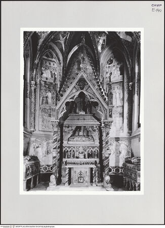 Vorderseite von Pedicini, Luciano [https://www.deutsche-digitale-bibliothek.de/content/lizenzen/rv-ez/] Grabmal des Kardinals Arrigo (Enrico) Minutolo (gest. 1412) - Gesamtansicht, bh503979_recto. Foto: Pedicini, Luciano.