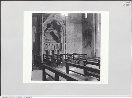 Vorderseite von Pedicini, Luciano [https://www.deutsche-digitale-bibliothek.de/content/lizenzen/rv-ez/] Santa Maria Donnaregina Vecchia - Wand mit Grabmal der Maria d' Ungheria, bh503987_recto. Foto: Pedicini, Luciano.