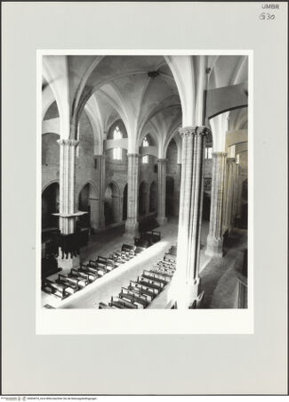 Vorderseite von Bibliotheca Hertziana [https://www.deutsche-digitale-bibliothek.de/content/lizenzen/rv-fz/] San Fortunato - Langhaus nach Südwesten, bh504574_recto. Foto: Savio, Oscar.