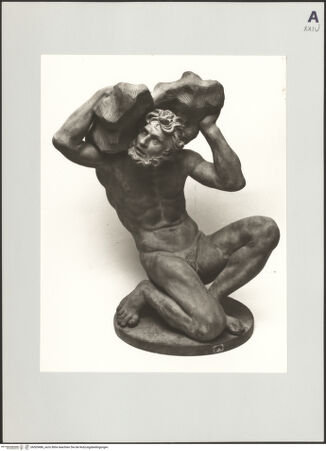 Vorderseite von Eremitage [https://www.deutsche-digitale-bibliothek.de/content/lizenzen/rv-ez/] Statuette eines Titans - Gesamtansicht annähernd frontal, bh505486_recto. Foto.