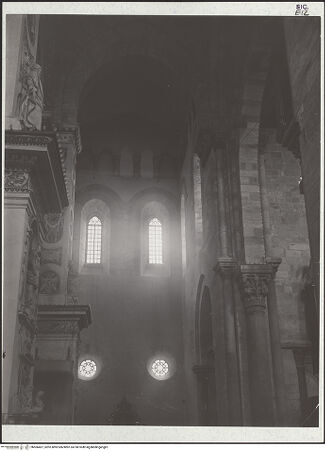 Vorderseite von Bibliotheca Hertziana [https://www.deutsche-digitale-bibliothek.de/content/lizenzen/rv-fz/] CattedraleVierung und Querhaus - Südquerhaus von Norden, bh506407_recto. Foto: Schwarz, Heinrich Mathias.