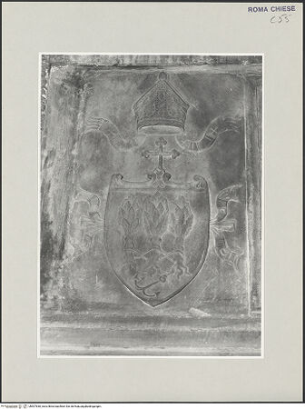 Vorderseite von Sopr. BAS ROMA [https://www.deutsche-digitale-bibliothek.de/content/lizenzen/rv-ez/] Grabmal für Kardinal Paolo Capranica und Nicola Capranica - Detail: Wappen des Kardinals, bh507838_recto. Foto.