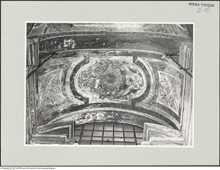 Vorderseite von Sopr. BAS ROMA [https://www.deutsche-digitale-bibliothek.de/content/lizenzen/rv-ez/] San MarcoCappella di San Domenico - Detail: Wölbung, bh507895_recto. Foto.