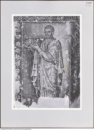 Vorderseite von ICCD [https://www.deutsche-digitale-bibliothek.de/content/lizenzen/rv-ez/] Szenen aus dem Leben Christi, Apostel und EvangelistensymboleApostel bringen goldene Kränze dar - Detail: Apostel mit Siegerkranz, bh508316_recto. Foto.